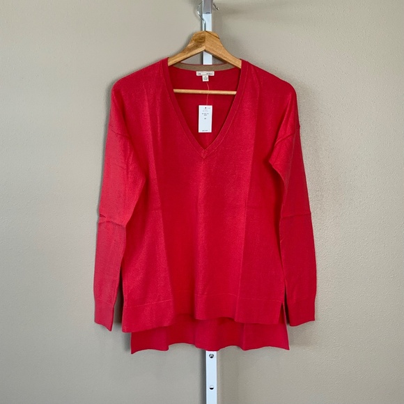 GAP Luxelight Perfect V-neck Sweater - Picture 1 of 16